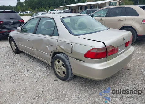 1999 Honda Accord Ex V6 z USA, uszkodzony, nr VIN 1HGCG1657XA058310